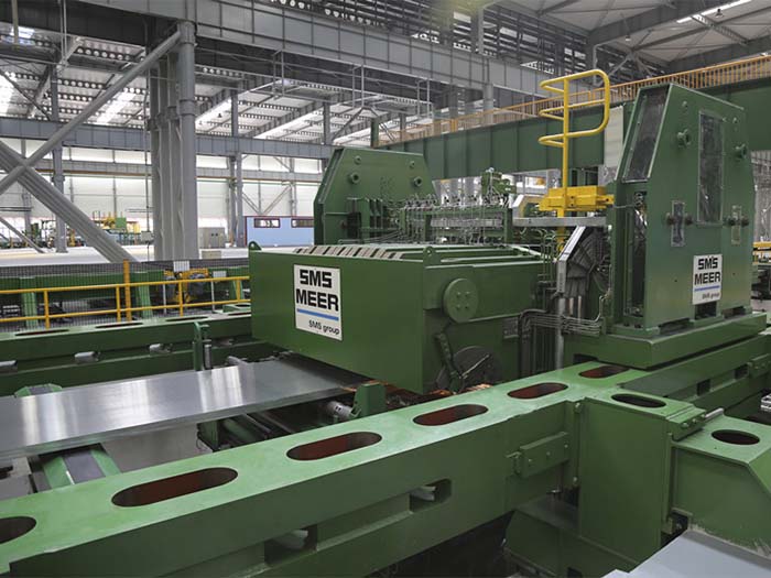 Hot rolling mill